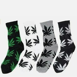 Lot of 8 Pairs Men's Sport Athletic Socks